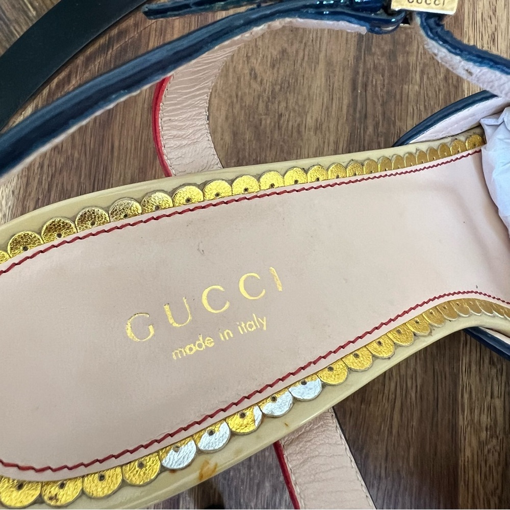 GUCCI Red/Navy Twisted Strap Ankle Strap Heels EU37 US7 - Picture 7 of 14